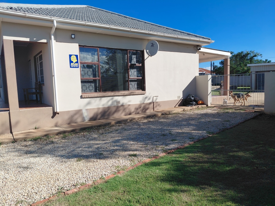 3 Bedroom Property for Sale in Despatch Central Eastern Cape
